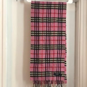 Burberry Pink cashmere scarf